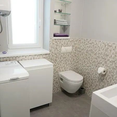 Apartment Big Blue A5 *